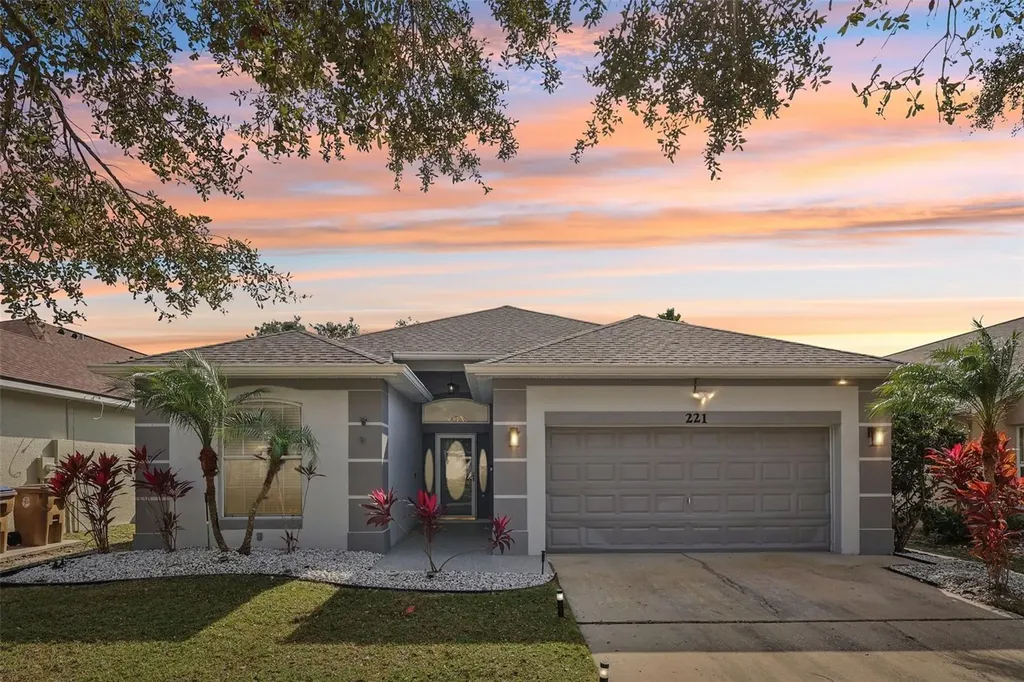 221 Westmoreland Circle Kissimmee FL 34744