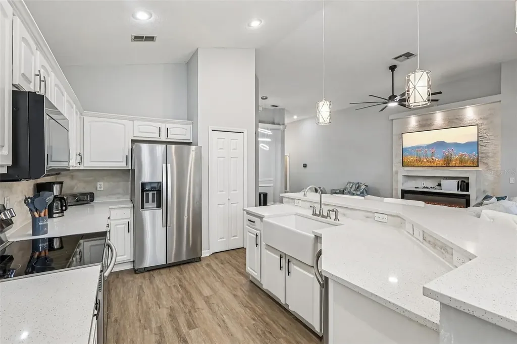 221 Westmoreland Circle Kissimmee FL 34744