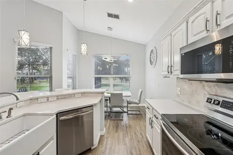 221 Westmoreland Circle Kissimmee FL 34744