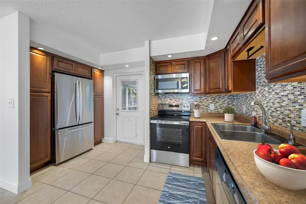 4104 W Leila Avenue Tampa FL 33616