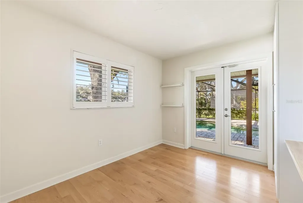 4502 Friar Tuck Lane Sarasota FL 34232