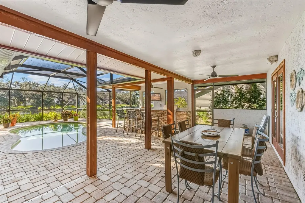 4502 Friar Tuck Lane Sarasota FL 34232