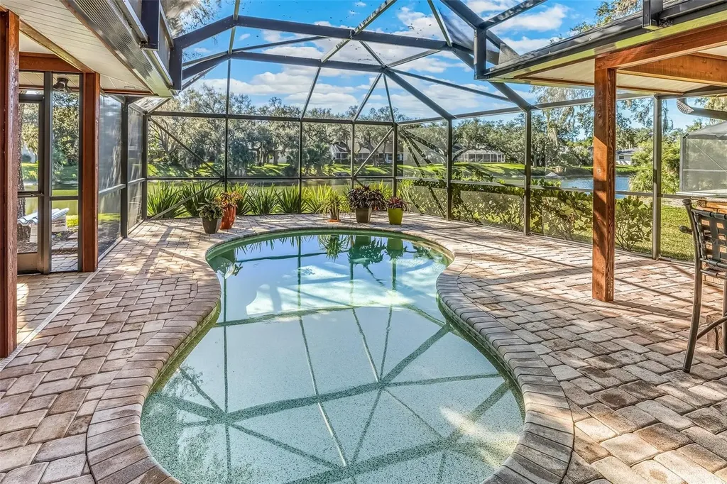 4502 Friar Tuck Lane Sarasota FL 34232