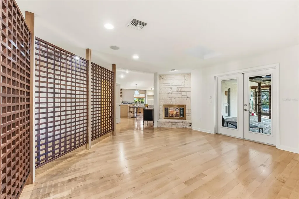 4502 Friar Tuck Lane Sarasota FL 34232