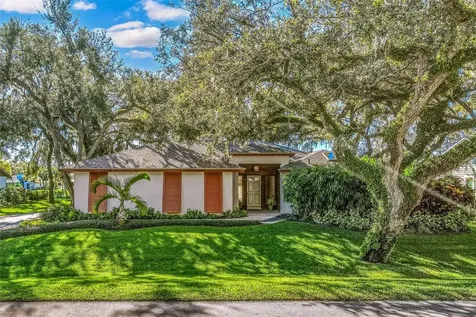 4502 Friar Tuck Lane Sarasota FL 34232