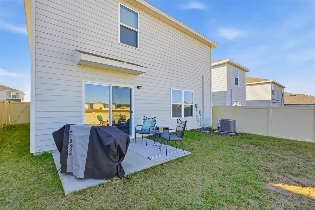 24706 NW 11th Place Newberry FL 32669