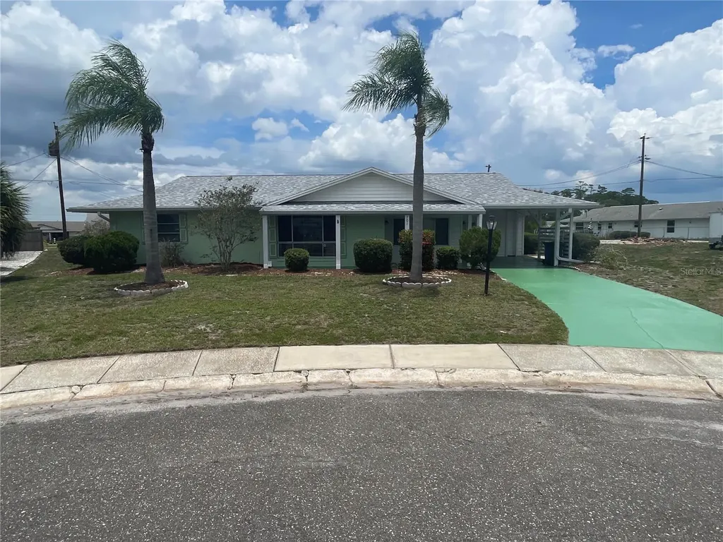 701 Cypress Place Sun City Center FL 33573
