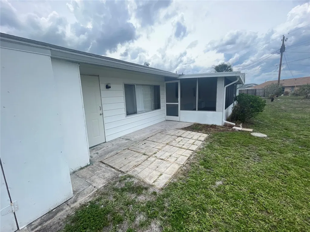 701 Cypress Place Sun City Center FL 33573