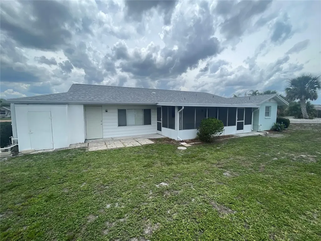 701 Cypress Place Sun City Center FL 33573