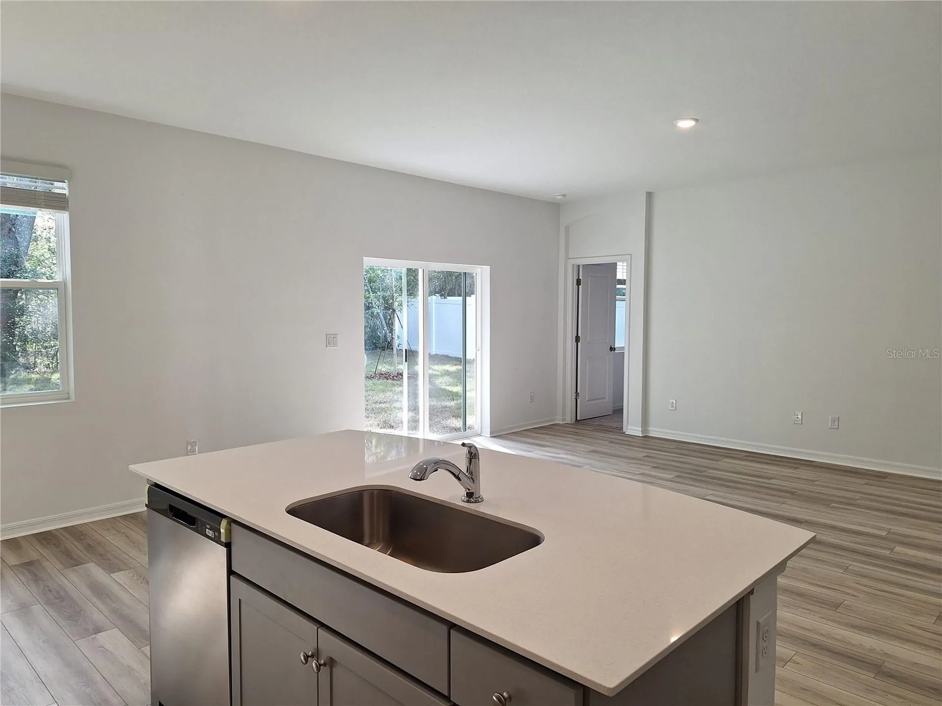 34916 Mulrion Drive Zephyrhills FL 33541