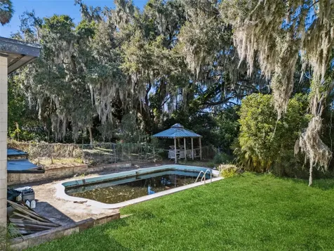 3828 Walker Road Apopka FL 32703