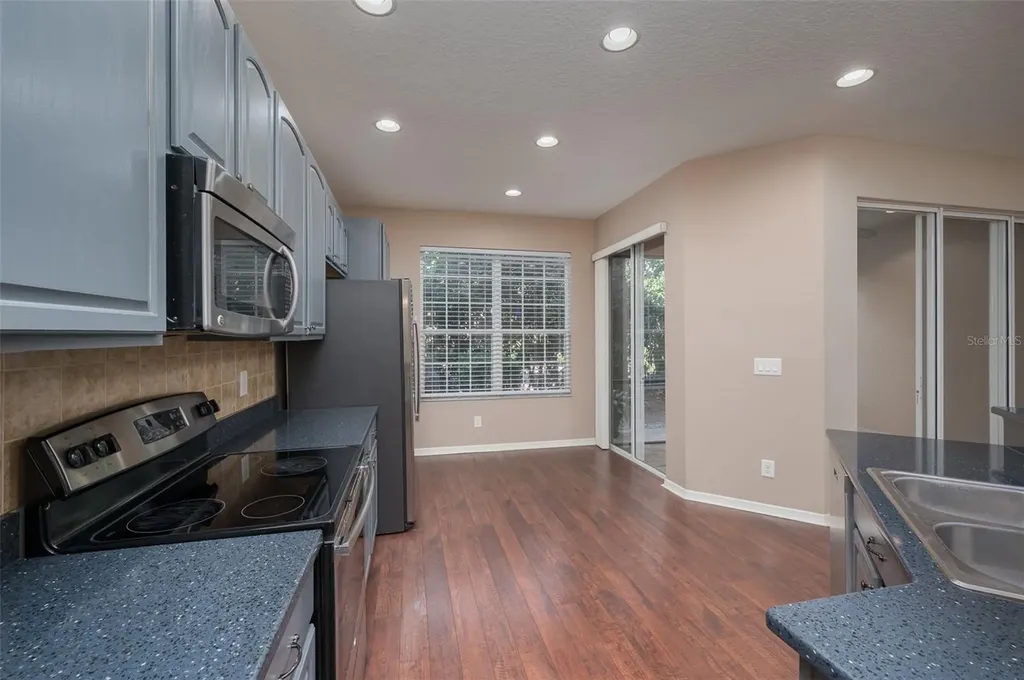 5543 Napa Drive Sarasota FL 34243