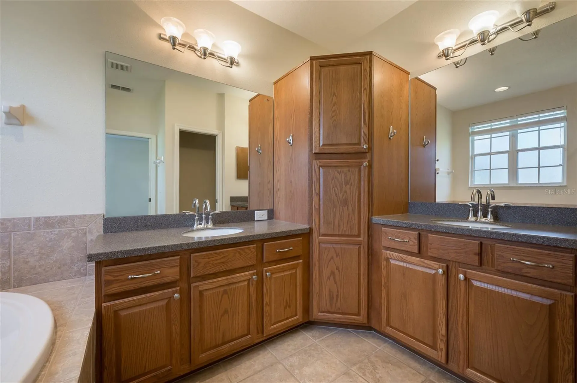 5543 Napa Drive Sarasota FL 34243