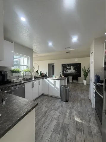 548 Glen Haven Drive Deltona FL 32738