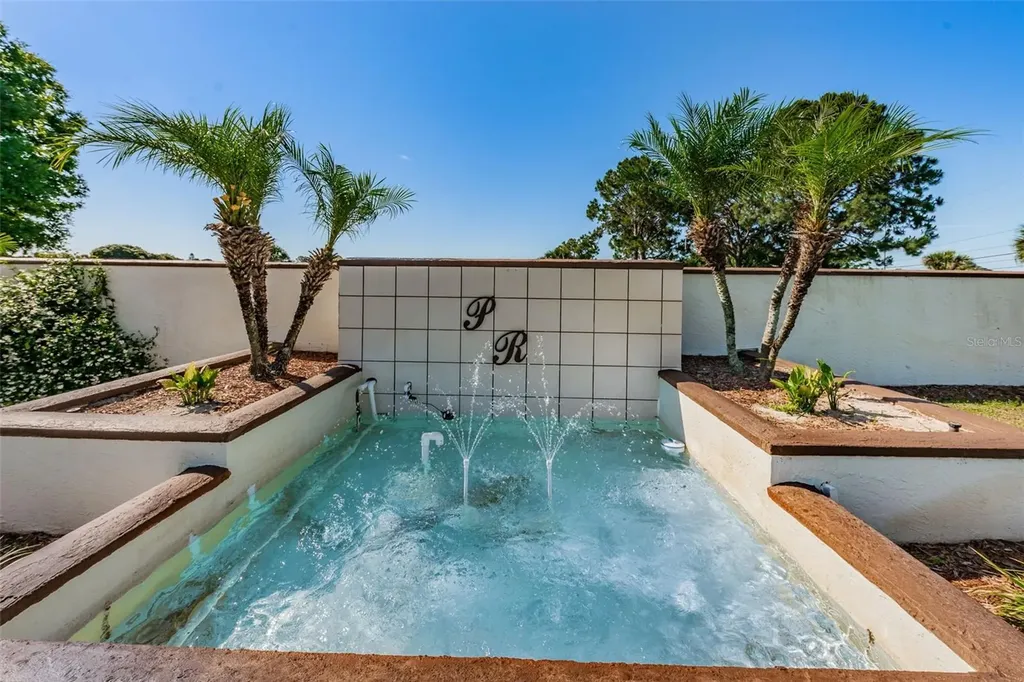 2522 Pine Ridge Way S Palm Harbor FL 34684