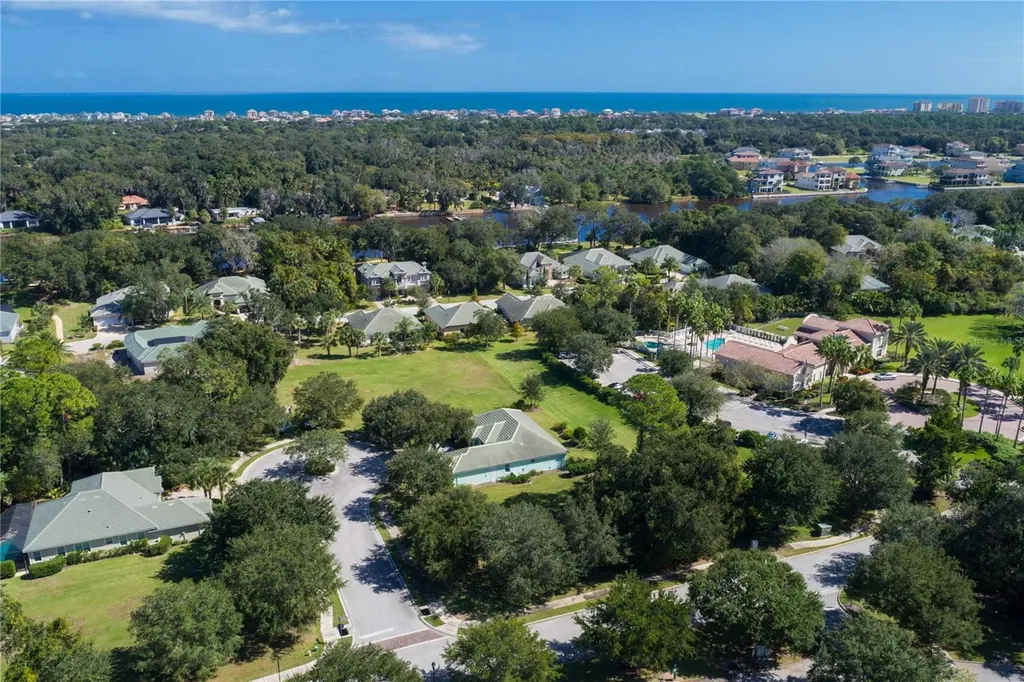 2 Holly Court Palm Coast FL 32137