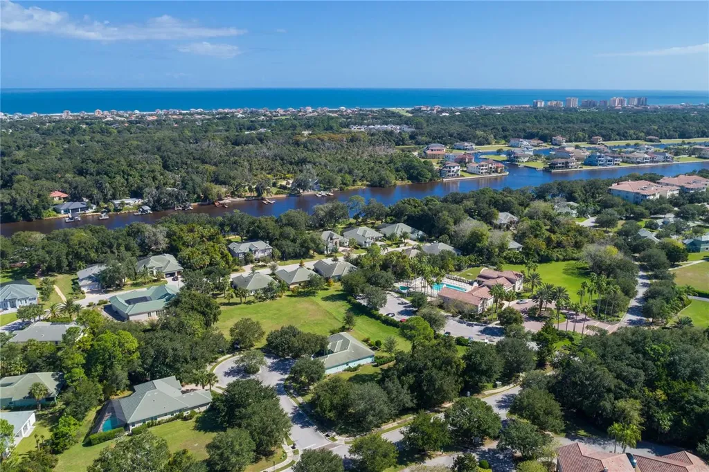 2 Holly Court Palm Coast FL 32137