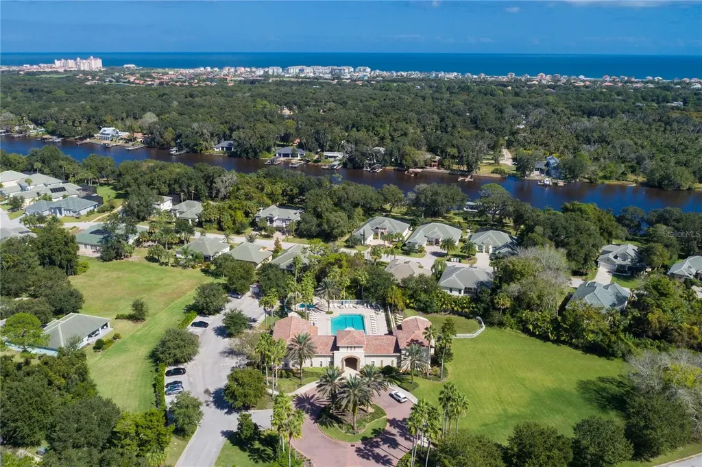 2 Holly Court Palm Coast FL 32137
