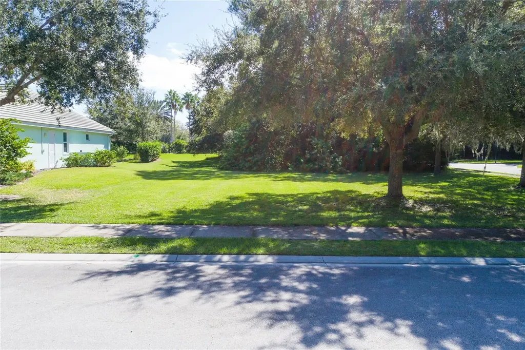 2 Holly Court Palm Coast FL 32137