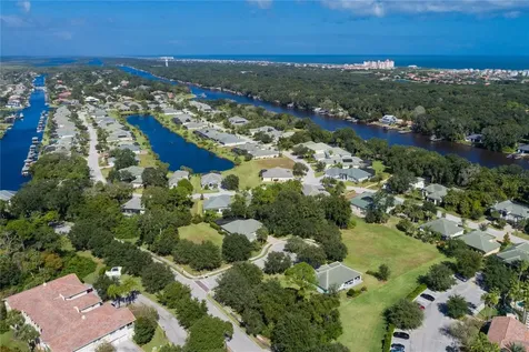 2 Holly Court Palm Coast FL 32137