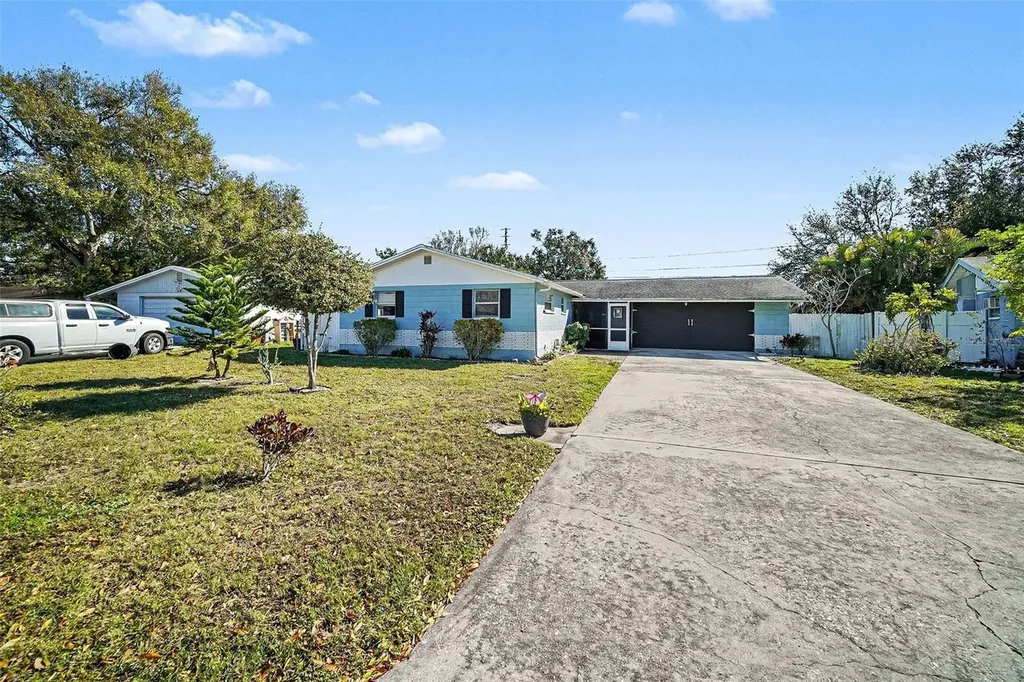 9038 Fairweather Drive Largo FL 33773