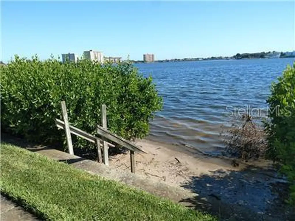 6268 Palma Del Mar Boulevard S St Petersburg FL 33715