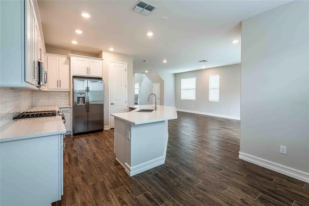 4655 Almada Lane Wesley Chapel FL 33543