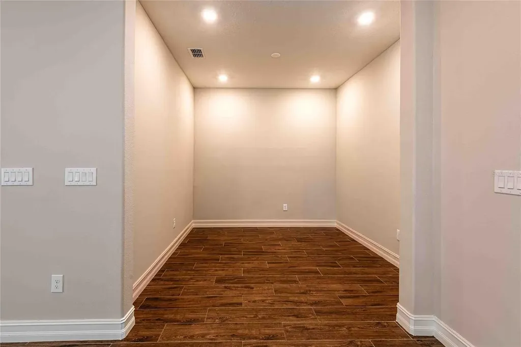 4655 Almada Lane Wesley Chapel FL 33543