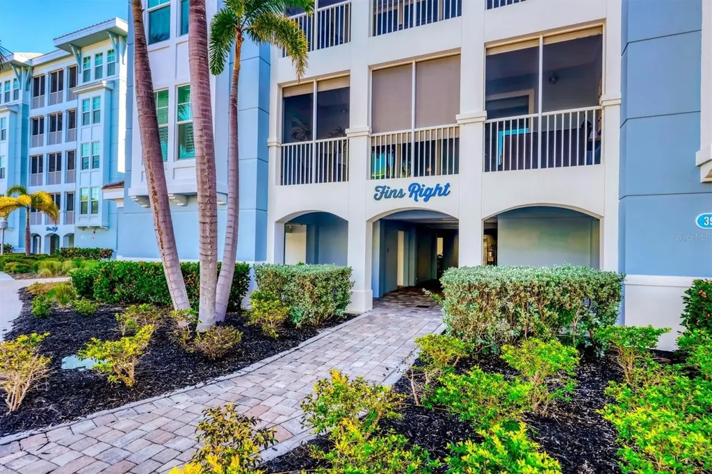 391 Aruba Circle Bradenton FL 34209