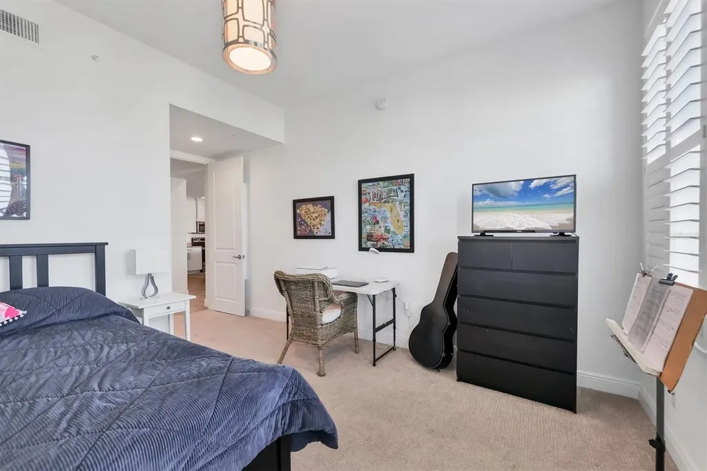 391 Aruba Circle Bradenton FL 34209