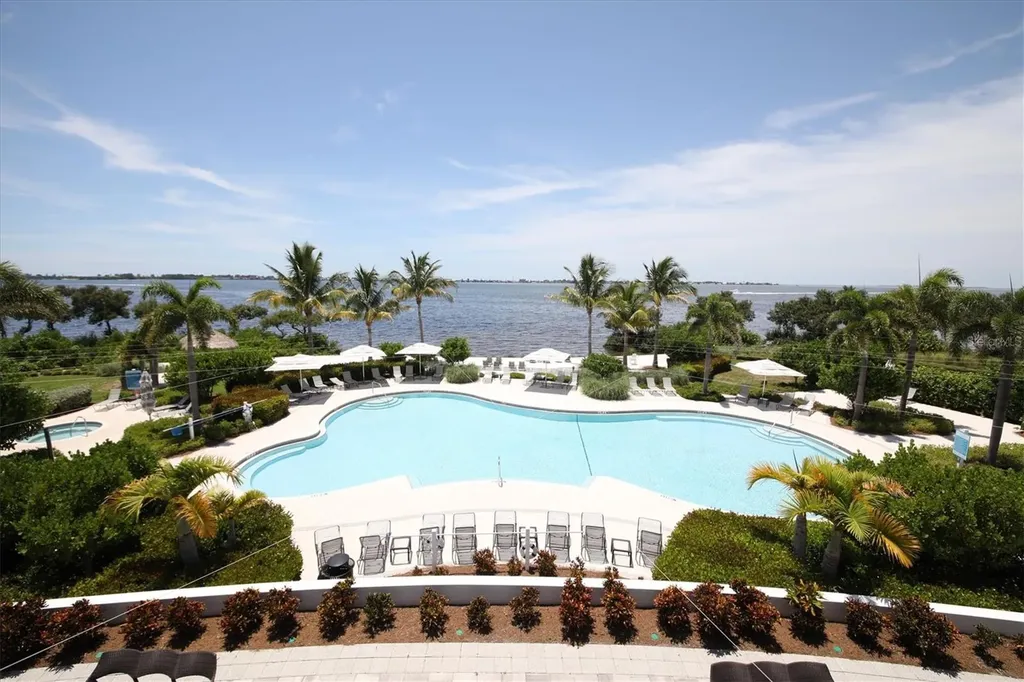 391 Aruba Circle Bradenton FL 34209