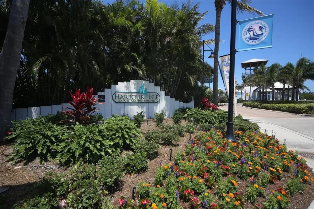 391 Aruba Circle Bradenton FL 34209