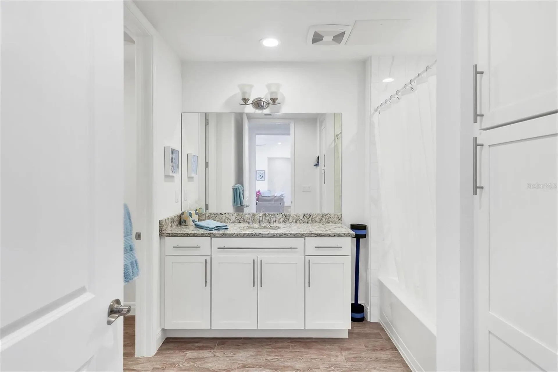 391 Aruba Circle Bradenton FL 34209