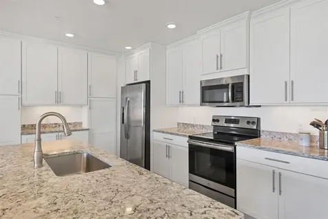 391 Aruba Circle Bradenton FL 34209