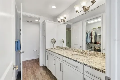 391 Aruba Circle Bradenton FL 34209