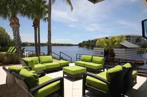 391 Aruba Circle Bradenton FL 34209