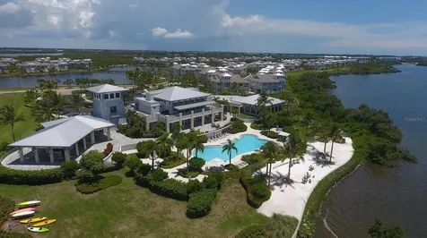 391 Aruba Circle Bradenton FL 34209