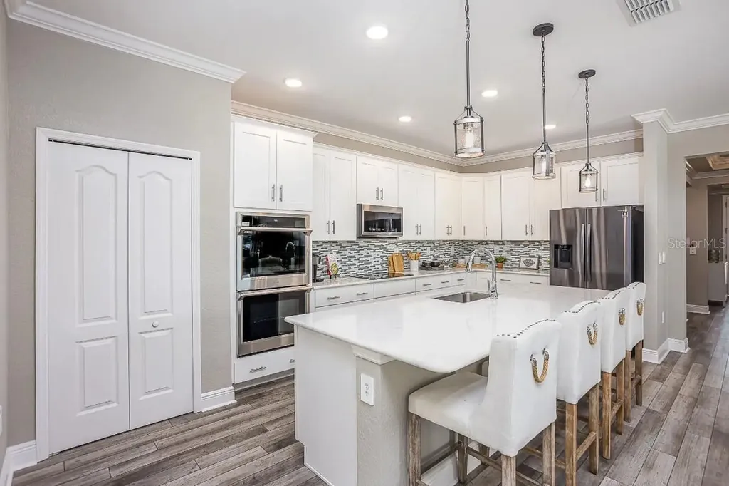 820 Sunshower Drive Lady Lake FL 32159