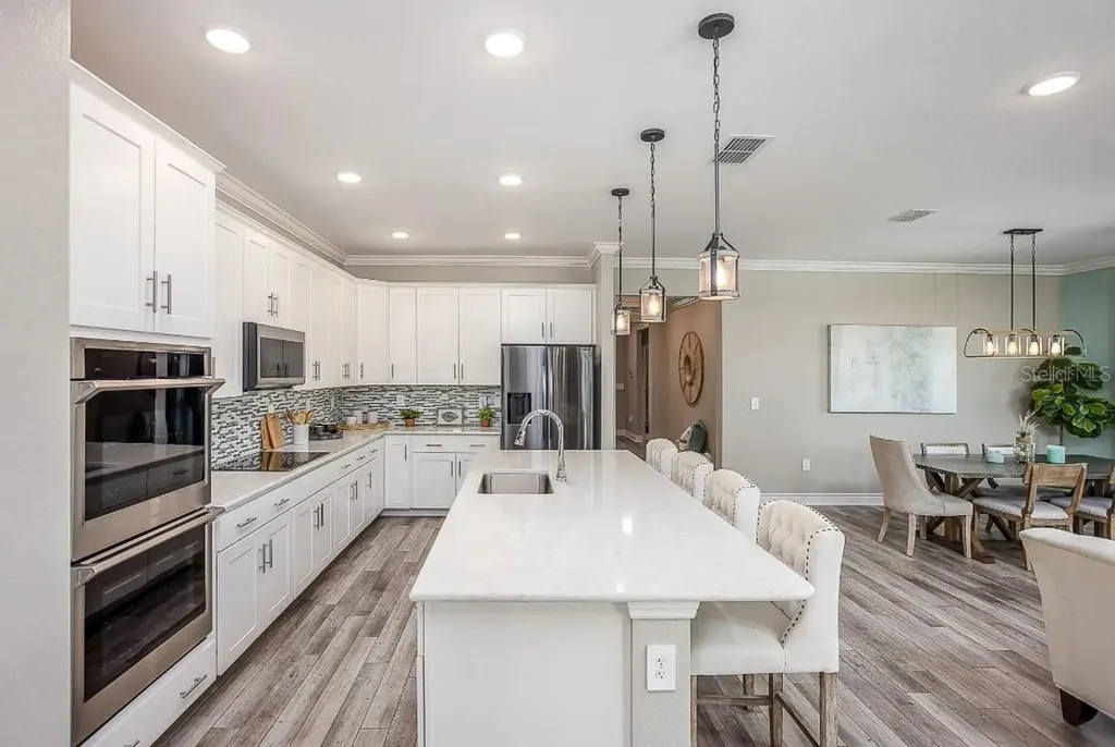 820 Sunshower Drive Lady Lake FL 32159