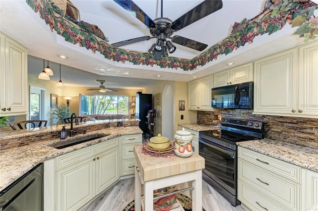 14968 Lyneburg Avenue Port Charlotte FL 33981