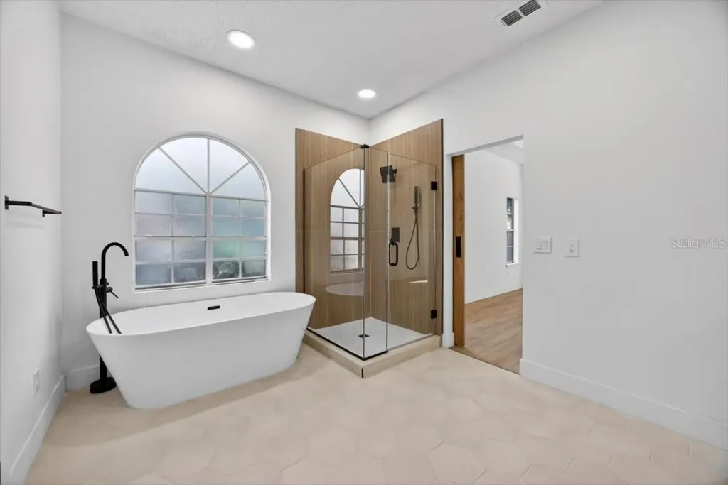 8618 Valley Ridge Court Orlando FL 32818