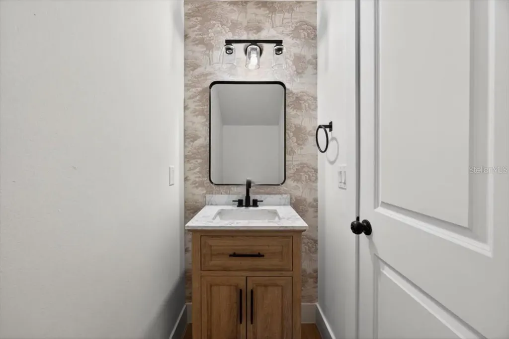 8618 Valley Ridge Court Orlando FL 32818