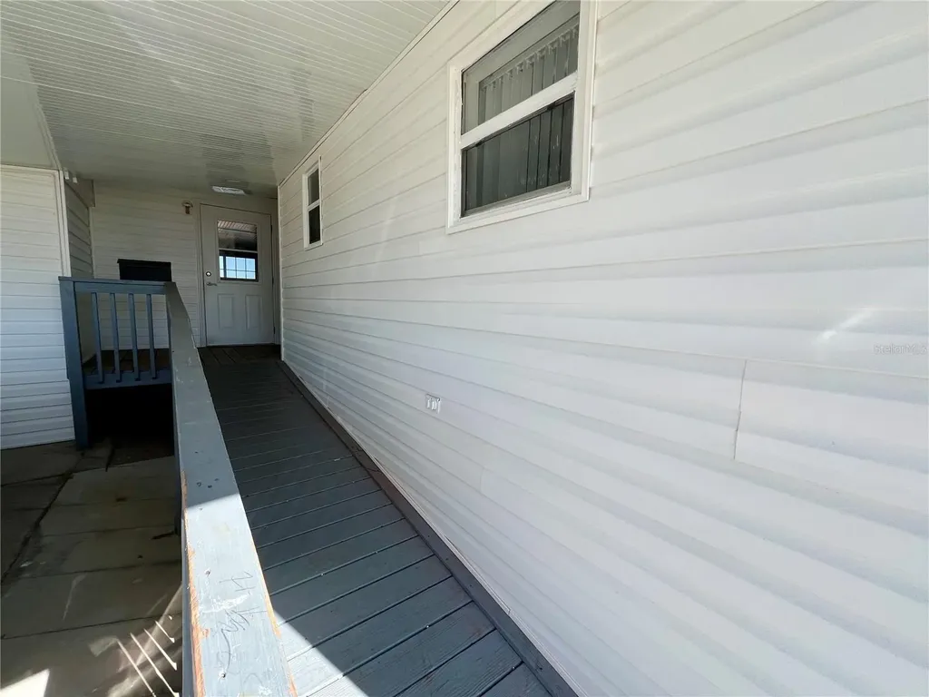 217 Mount Isle Avenue NE St Petersburg FL 33702