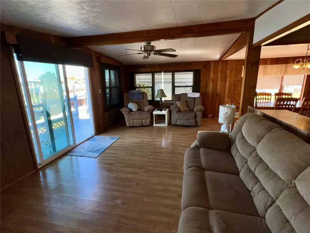 217 Mount Isle Avenue NE St Petersburg FL 33702
