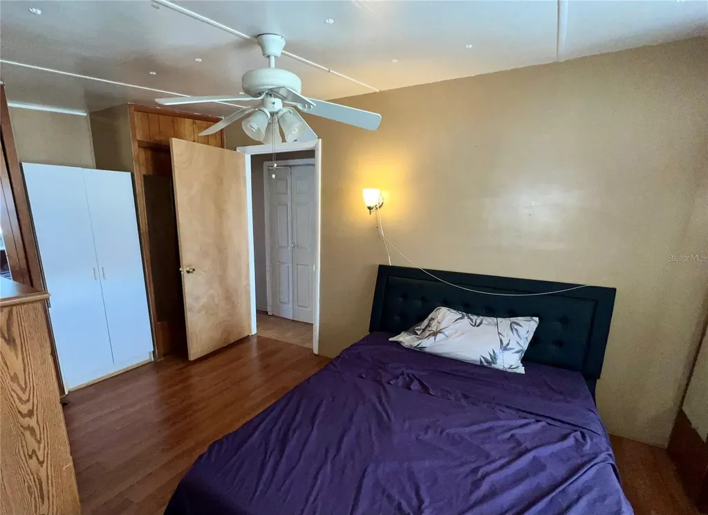 217 Mount Isle Avenue NE St Petersburg FL 33702