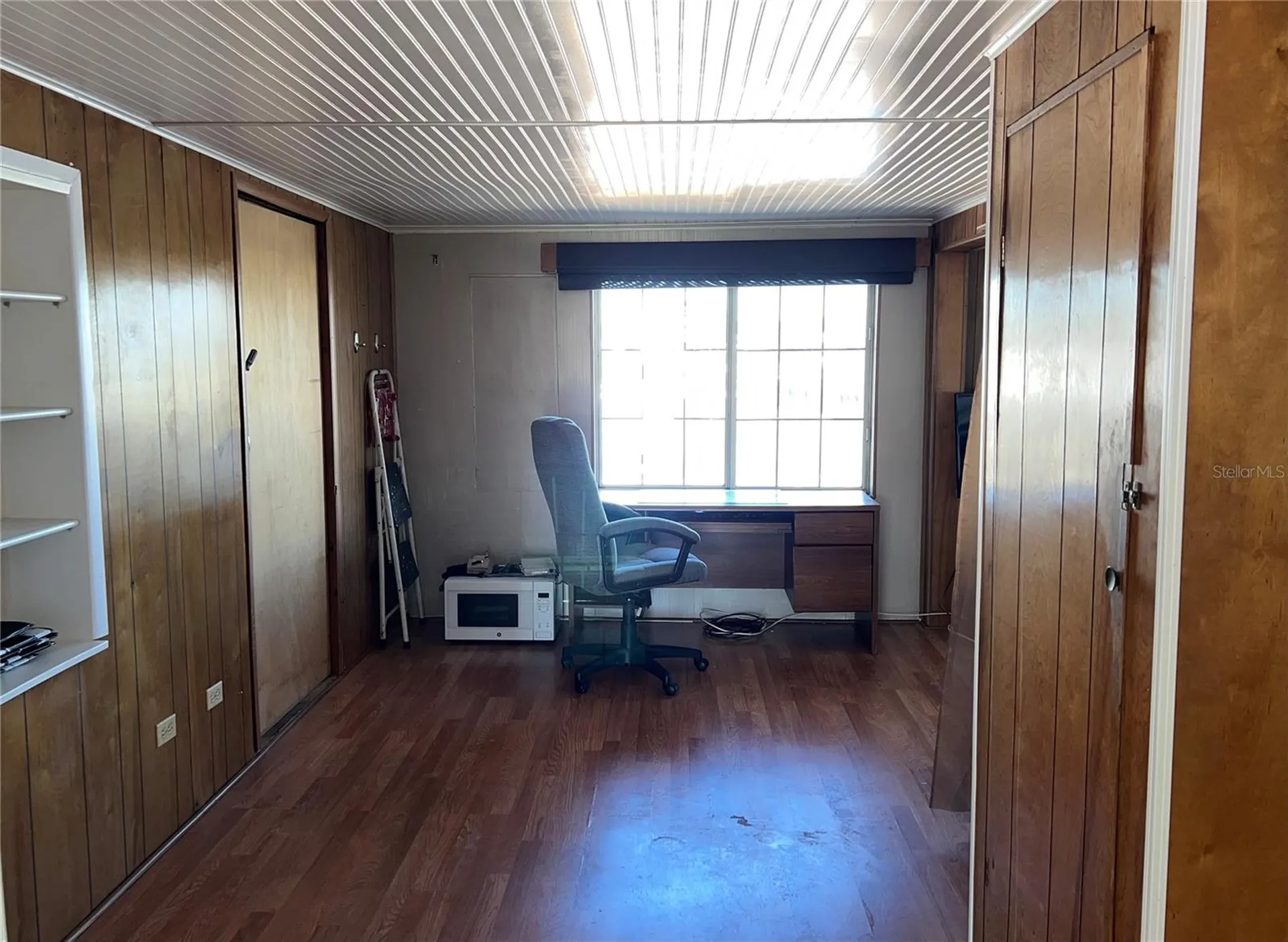 217 Mount Isle Avenue NE St Petersburg FL 33702