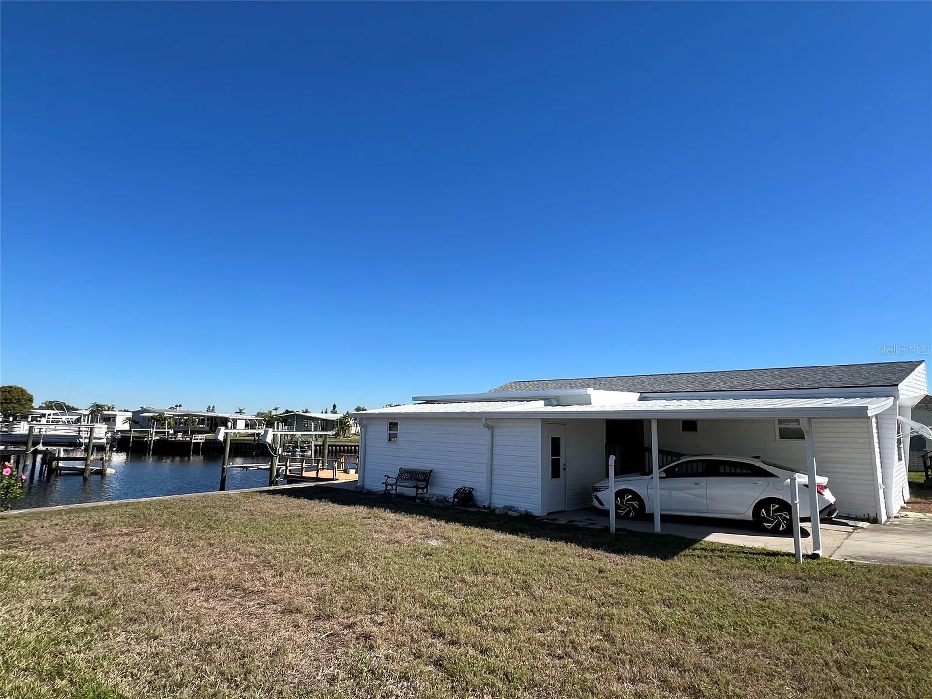 217 Mount Isle Avenue NE St Petersburg FL 33702