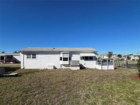 217 Mount Isle Avenue NE St Petersburg FL 33702