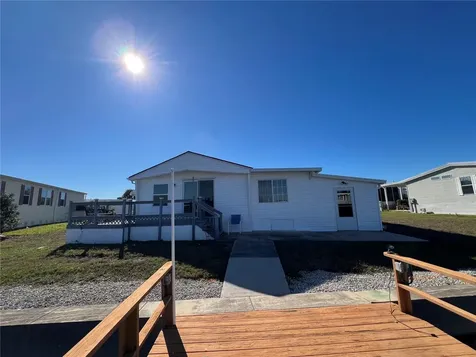 217 Mount Isle Avenue NE St Petersburg FL 33702