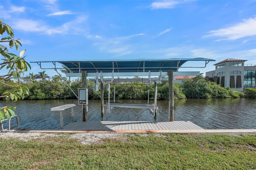 2880 8th Avenue St James City FL 33956